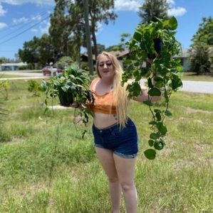 Meet your Posher, Selena